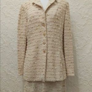 Beautiful size 12 St. John skirt suit